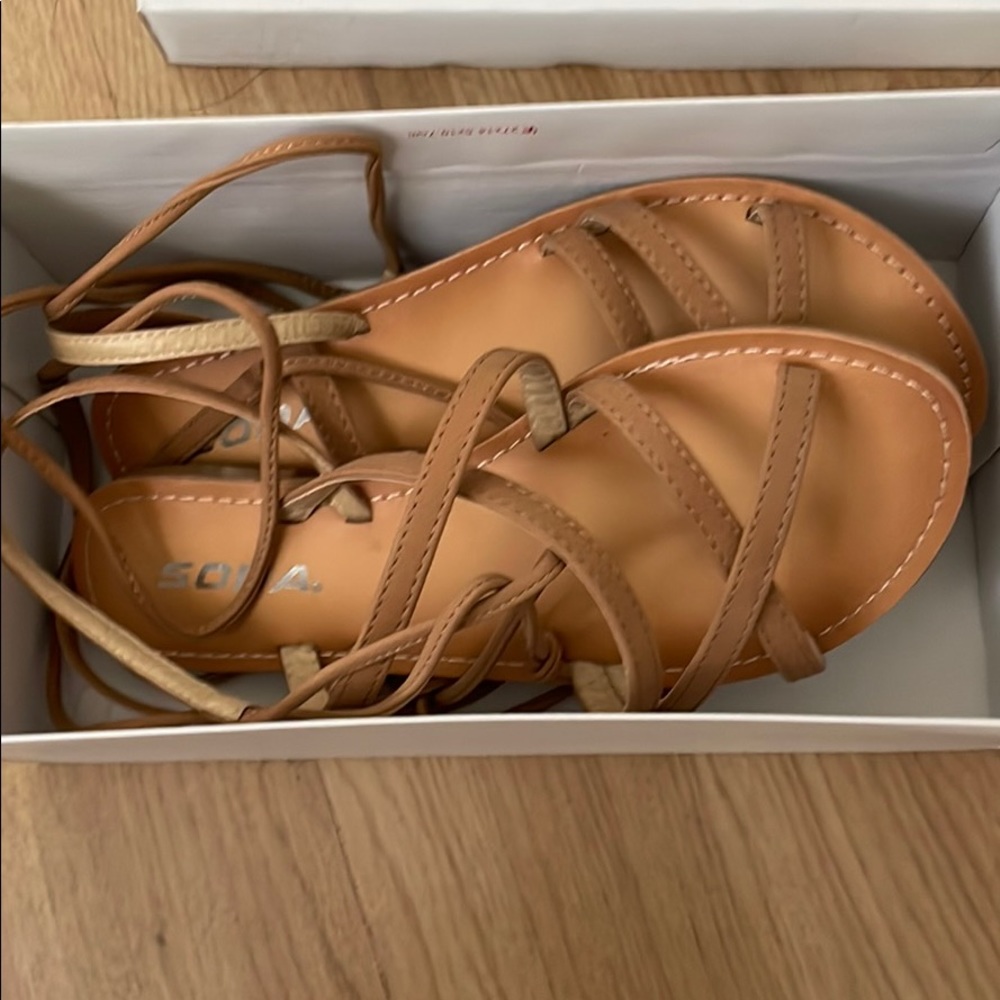 Soda gladiator sandals